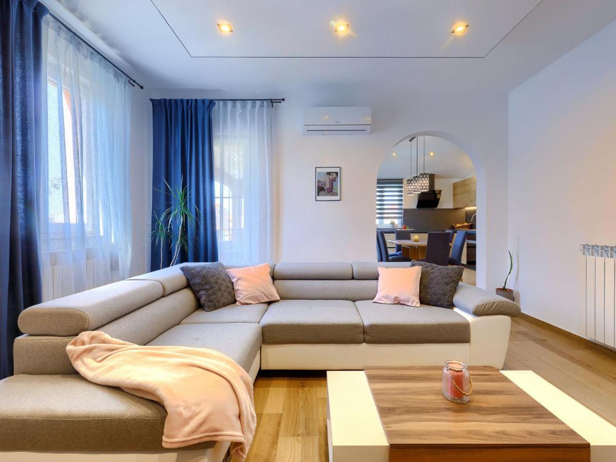 Holiday Home House Eric&Paolo By Interhome PUY 외부 사진
